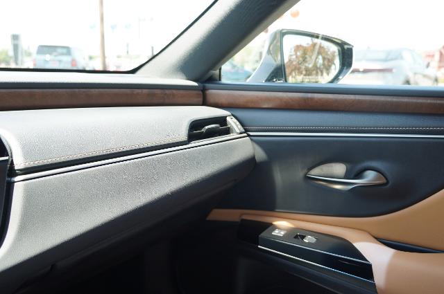 2024 Lexus ES 350 Vehicle Photo in Riverdale, UT 84405
