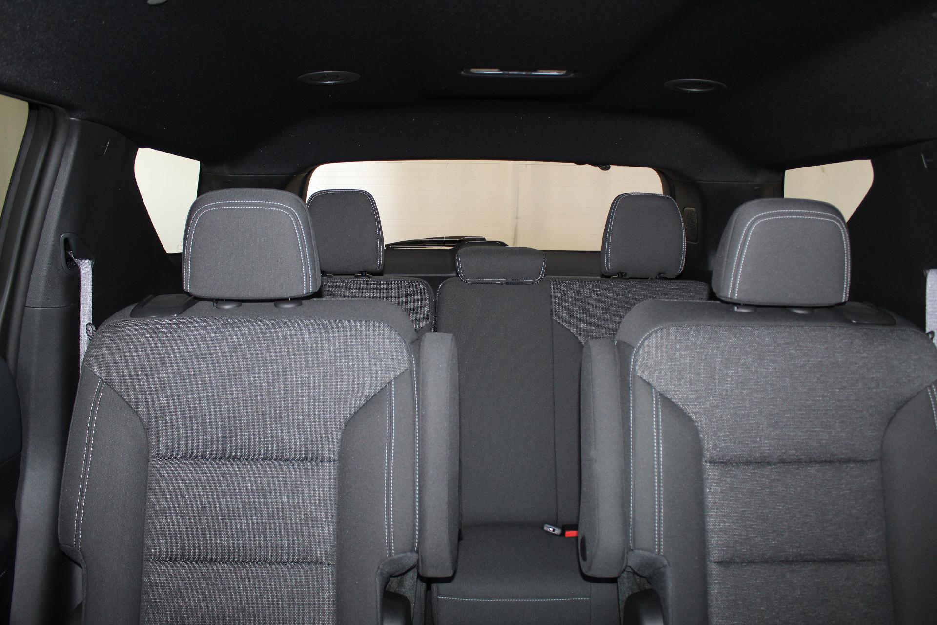 2025 Chevrolet Traverse Vehicle Photo in NORTHAMPTON, MA 01060-1120