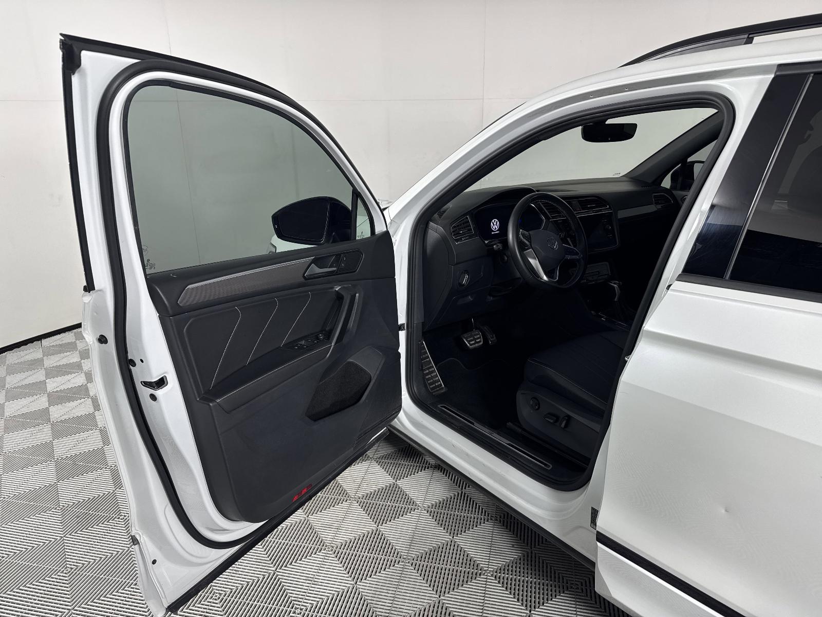 2023 Volkswagen Tiguan Vehicle Photo in Georgetown, TX 78626