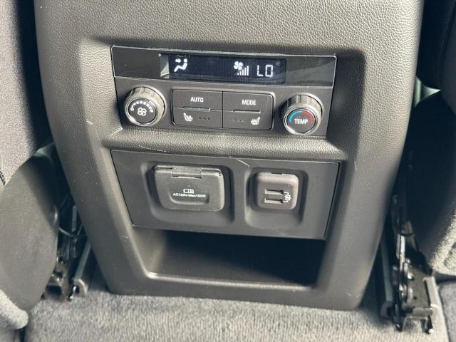 2023 Chevrolet Traverse Vehicle Photo in COLUMBIA, MO 65203-3903