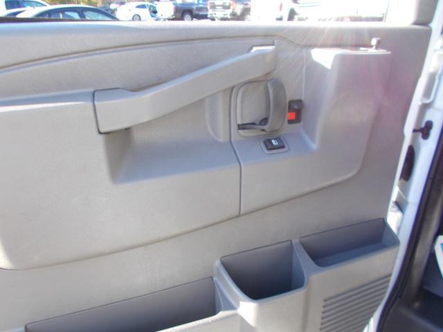 2022 GMC Savana Cargo 2500 Vehicle Photo in LOWELL, MA 01852-4336