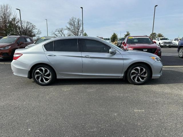 2016 Honda Accord Sedan Vehicle Photo in COLUMBIA, MO 65203-3903