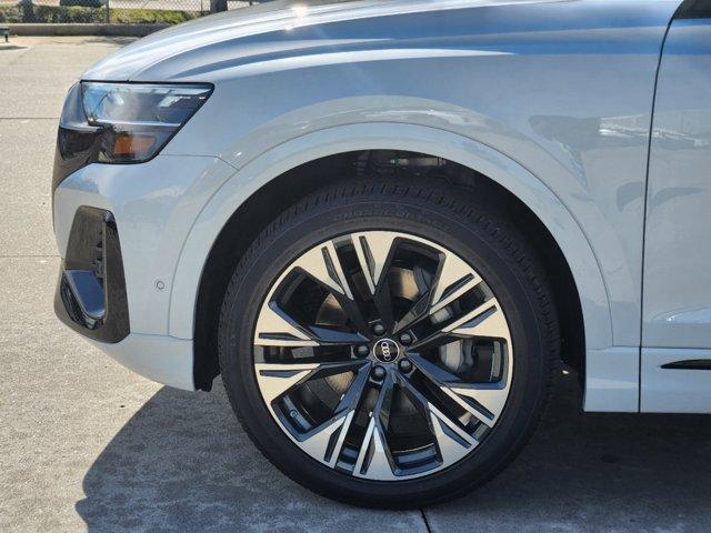 2025 Audi Q8 Vehicle Photo in HOUSTON, TX 77090