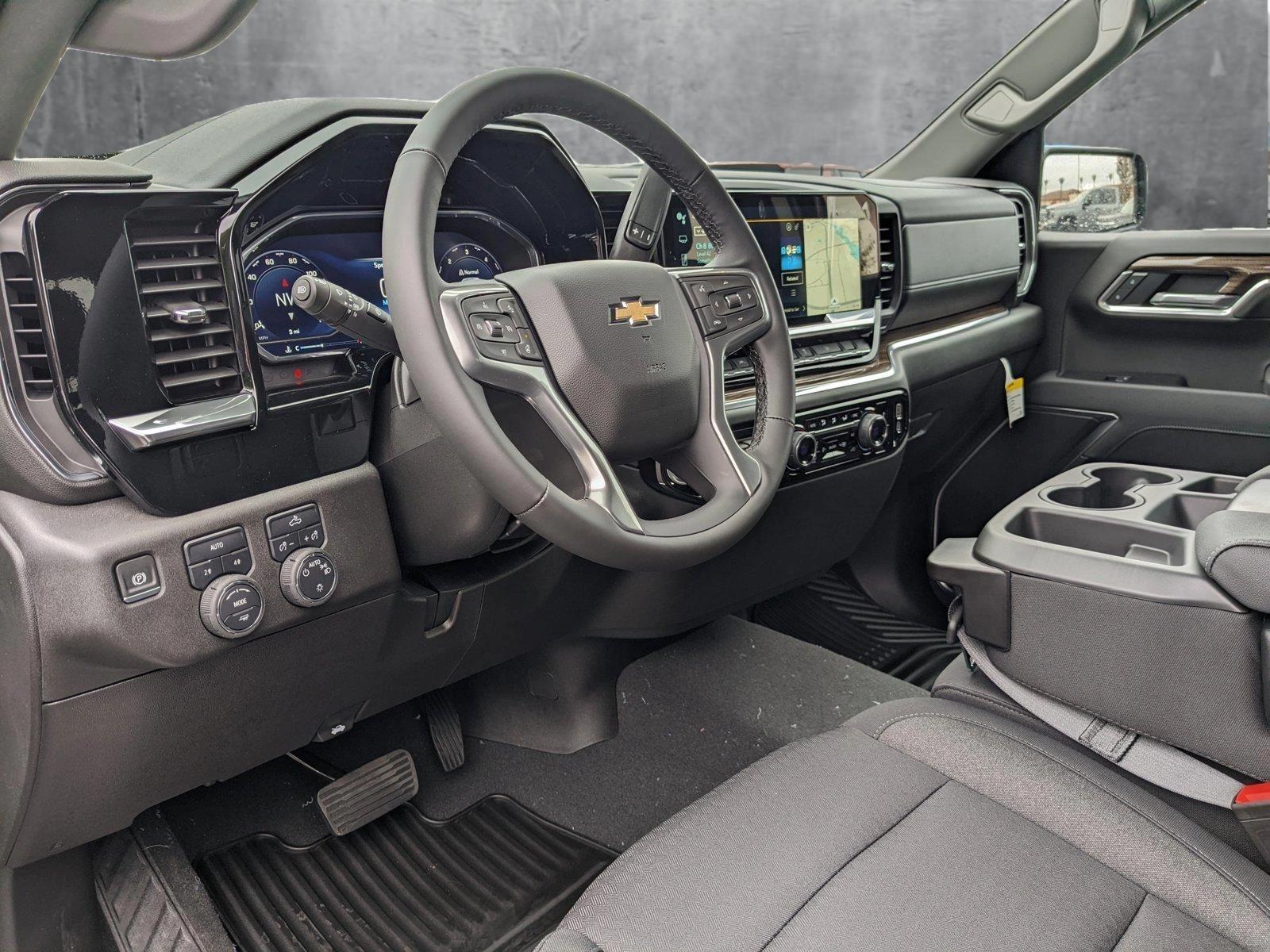 2025 Chevrolet Silverado 1500 Vehicle Photo in VALENCIA, CA 91355-1705