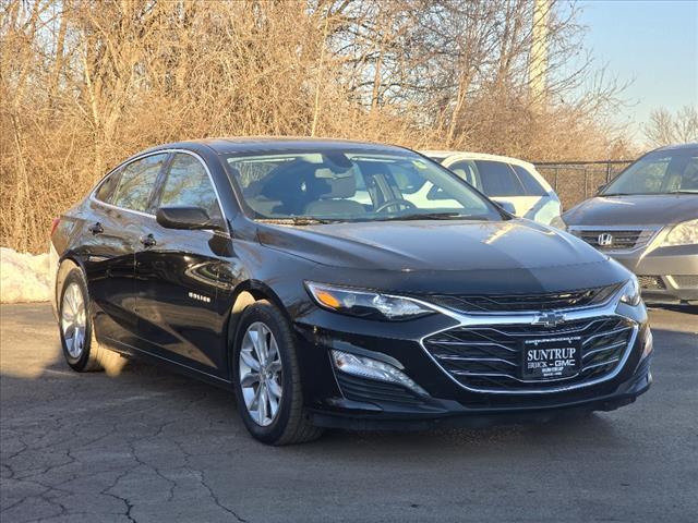 Used 2020 Chevrolet Malibu 1LT with VIN 1G1ZD5STXLF005359 for sale in Saint Peters, MO