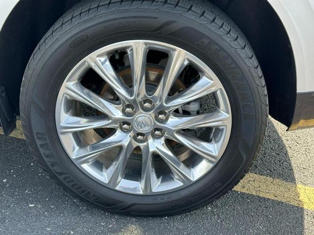 2018 Buick Enclave Vehicle Photo in COLUMBIA, MO 65203-3903