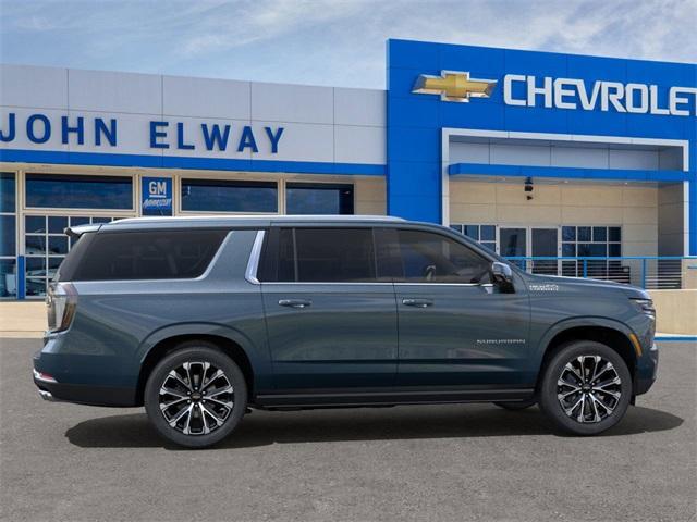 2025 Chevrolet Suburban Vehicle Photo in ENGLEWOOD, CO 80113-6708