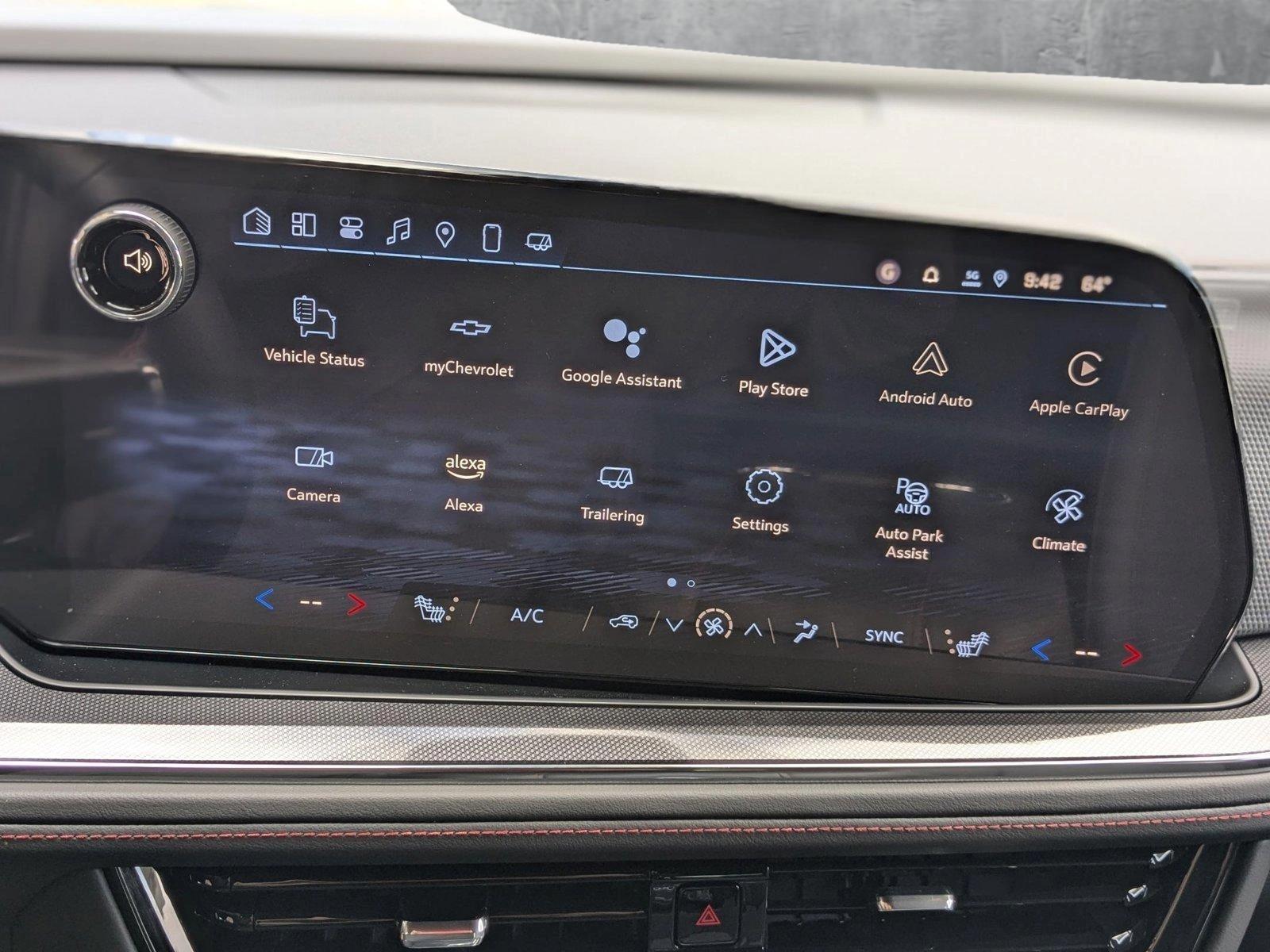 2025 Chevrolet Suburban Vehicle Photo in VALENCIA, CA 91355-1705