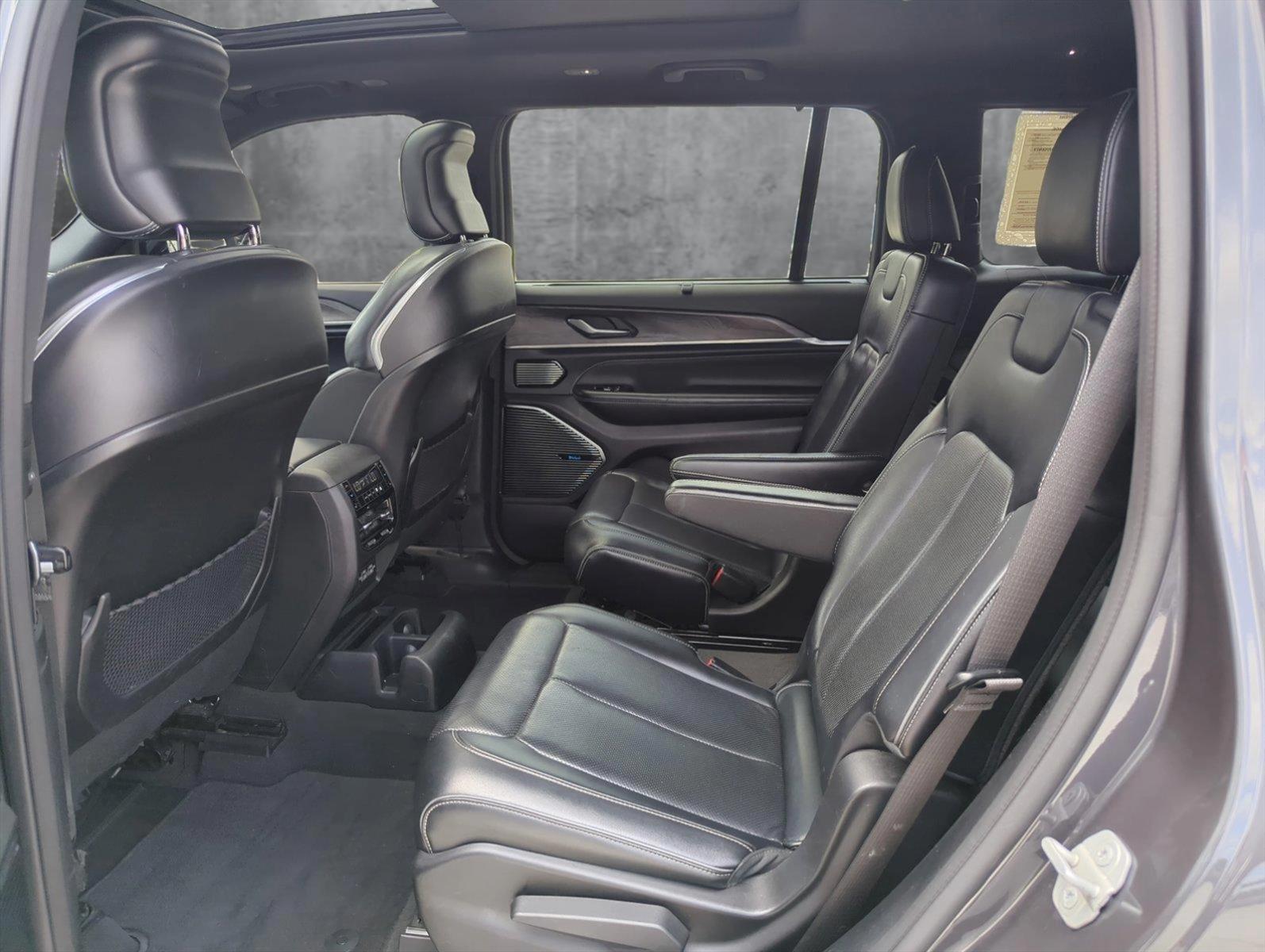 2021 Jeep Grand Cherokee L Vehicle Photo in Pembroke Pines, FL 33027