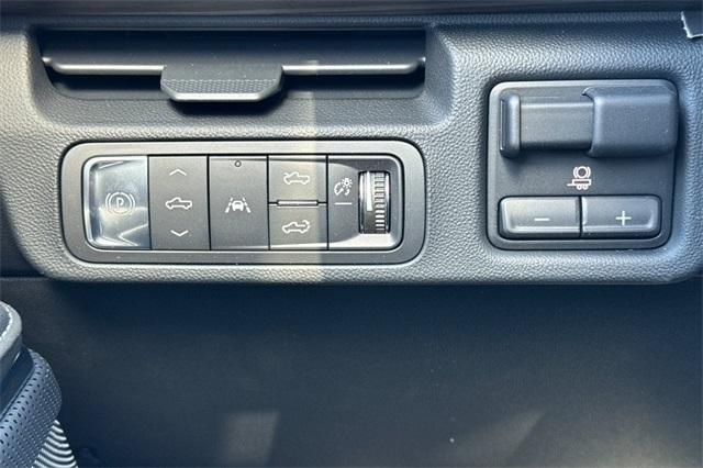 2025 GMC Sierra EV Vehicle Photo in ELK GROVE, CA 95757-8703