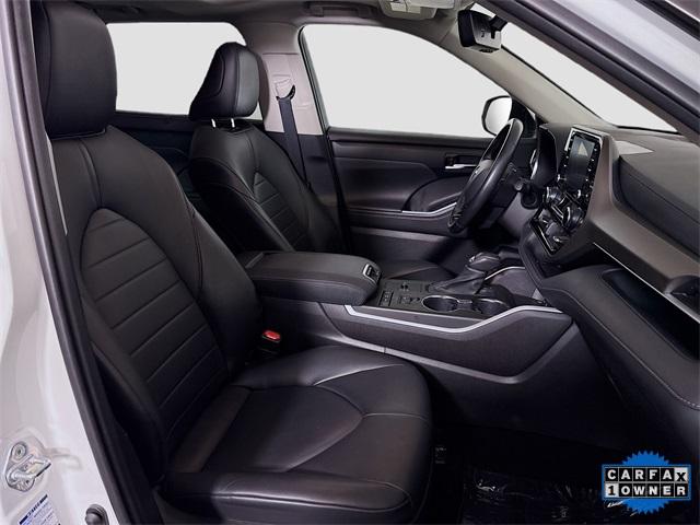 2020 Toyota Highlander Vehicle Photo in Puyallup, WA 98371