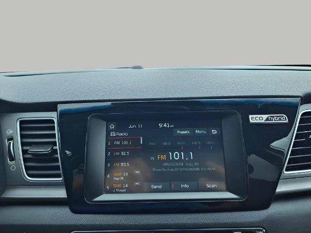 2017 Kia Niro Vehicle Photo in Oshkosh, WI 54904