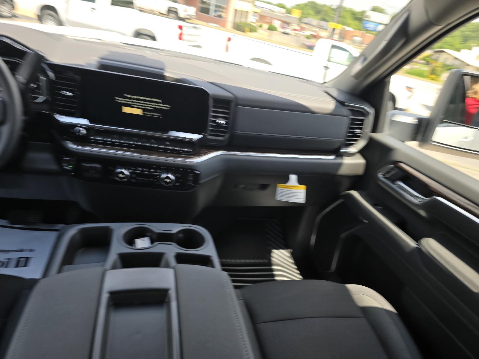 2025 GMC Sierra 2500 HD Vehicle Photo in Rolla, MO 65401
