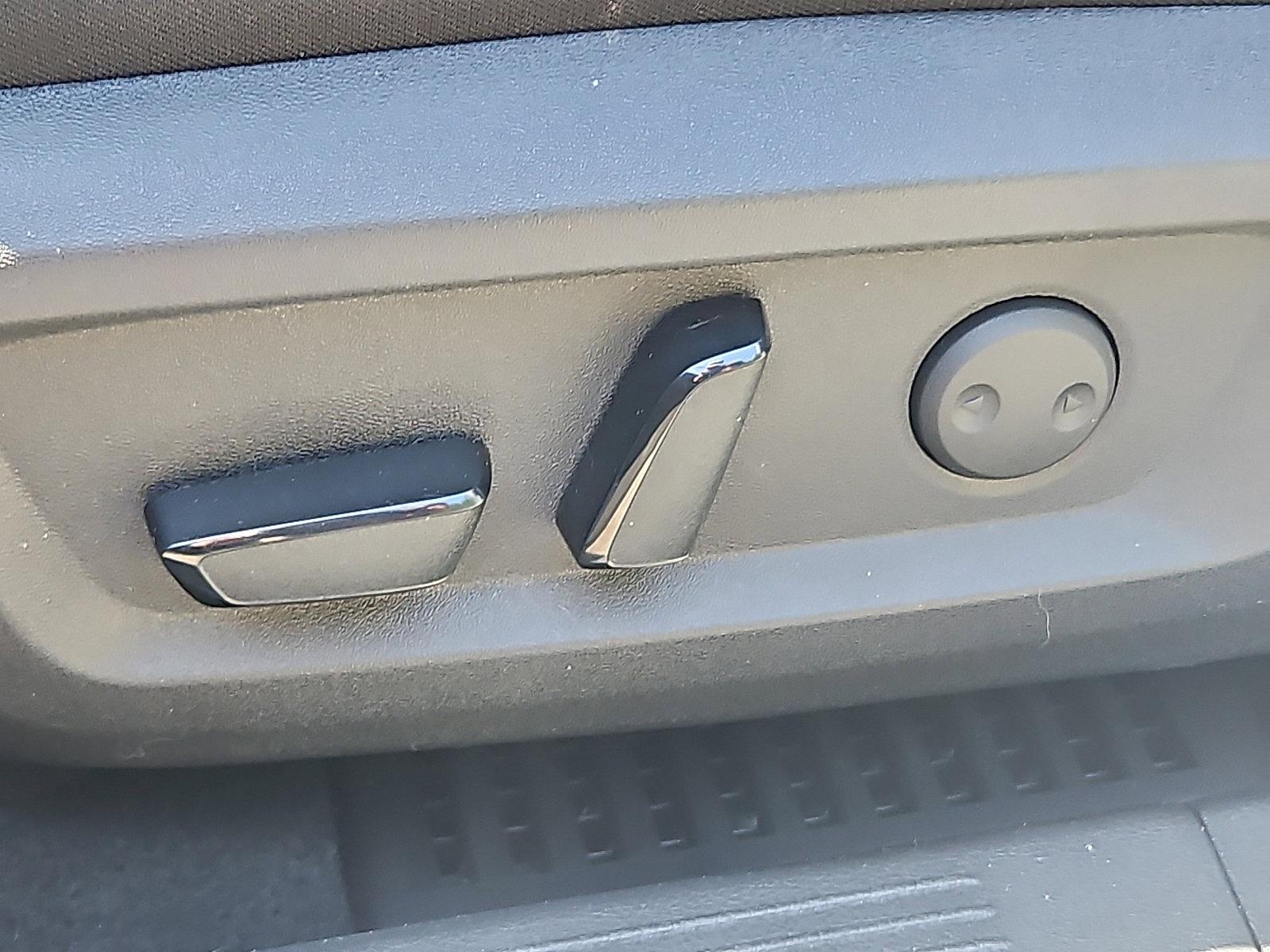 2023 Nissan Rogue Vehicle Photo in Jenkintown, PA 19046