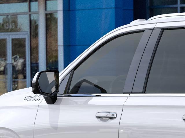 2025 Chevrolet Suburban Vehicle Photo in APPLETON, WI 54914-4656