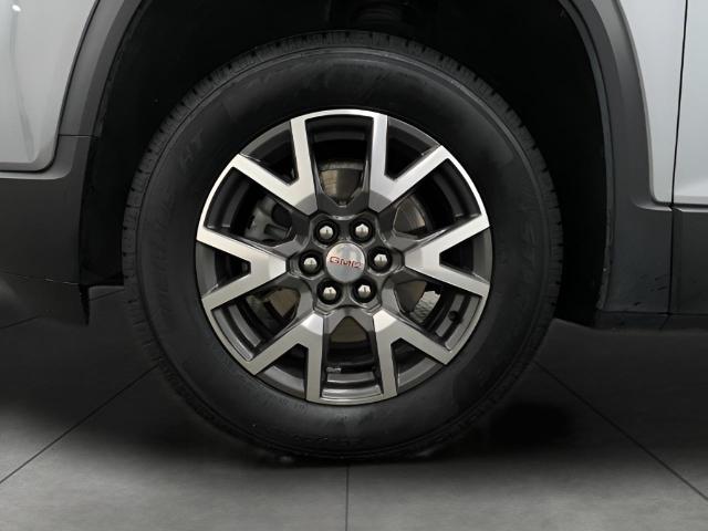 2023 GMC Acadia Vehicle Photo in MANITOWOC, WI 54220-5838