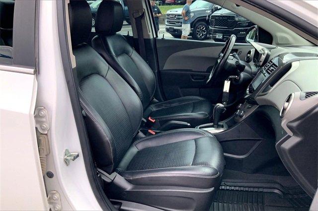 2016 Chevrolet Sonic Vehicle Photo in KANSAS CITY, MO 64114-4502