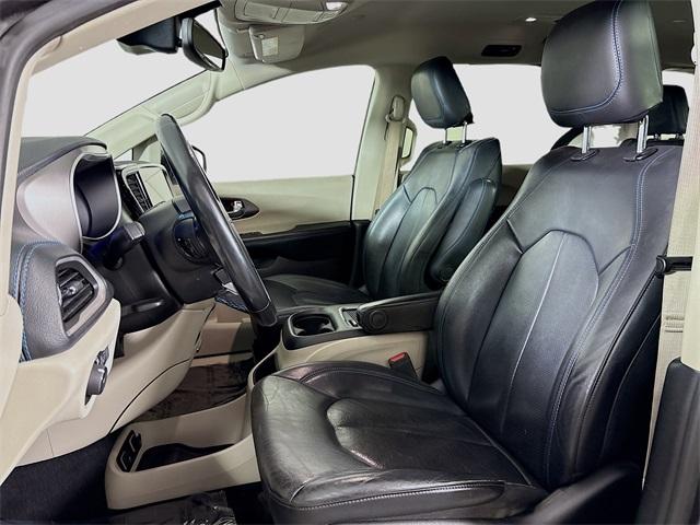 2021 Chrysler Pacifica Vehicle Photo in Puyallup, WA 98371