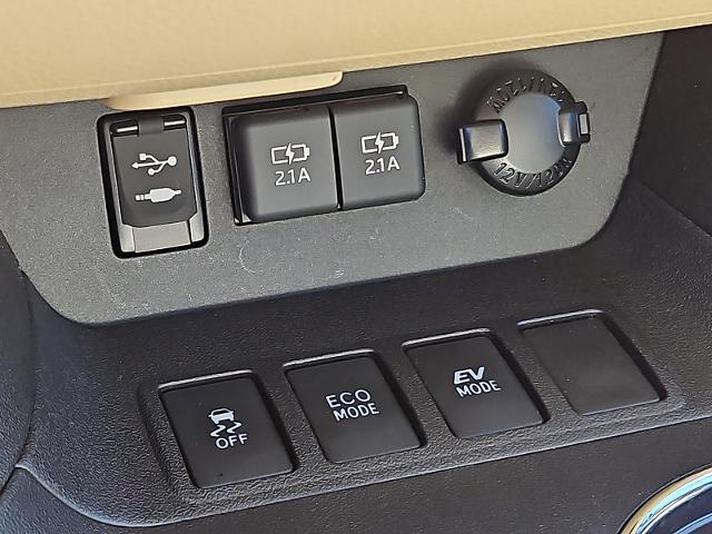 2019 Toyota Highlander Vehicle Photo in TREVOSE, PA 19053-4984