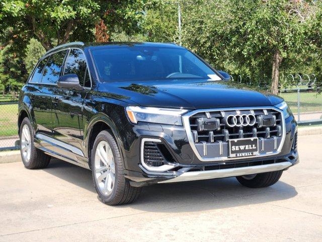 2025 Audi Q7 Vehicle Photo in HOUSTON, TX 77090