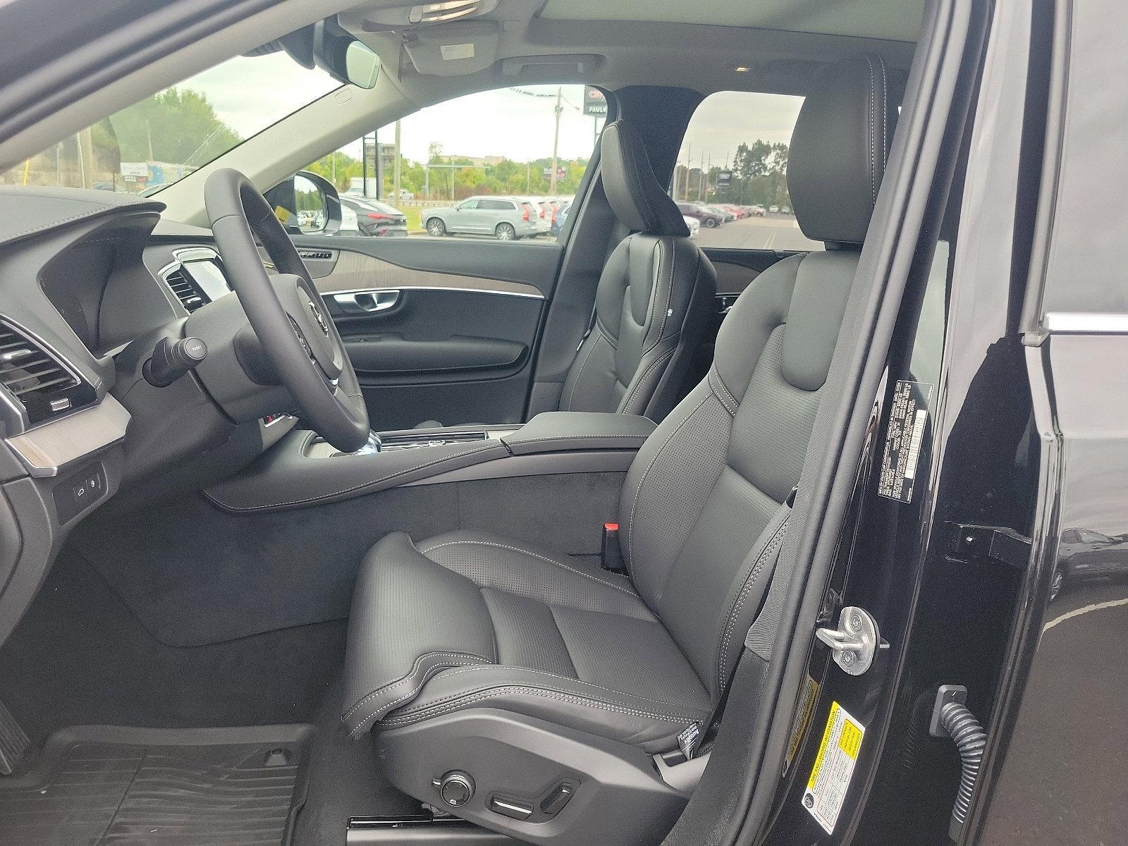 2025 Volvo XC90 Plug-In Hybrid Vehicle Photo in Trevose, PA 19053