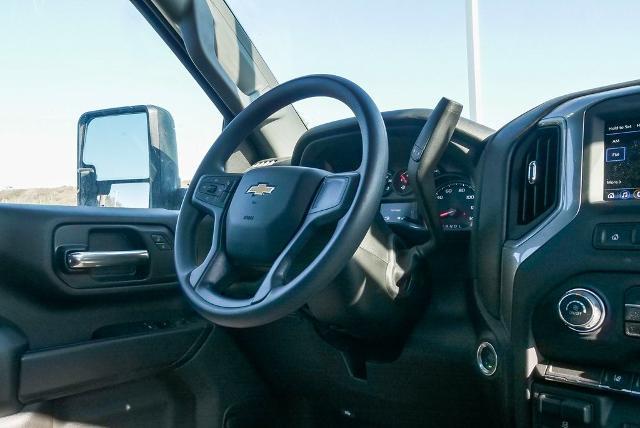 2024 Chevrolet Silverado 2500 HD Vehicle Photo in VENTURA, CA 93003-8585