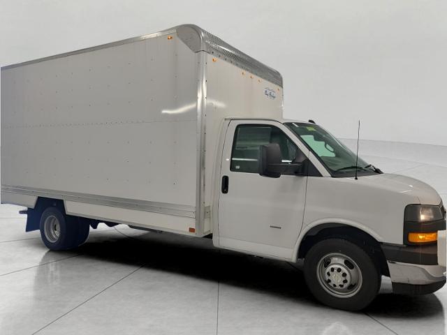 2024 Chevrolet Express Cutaway 3500 Vehicle Photo in NEENAH, WI 54956-2243