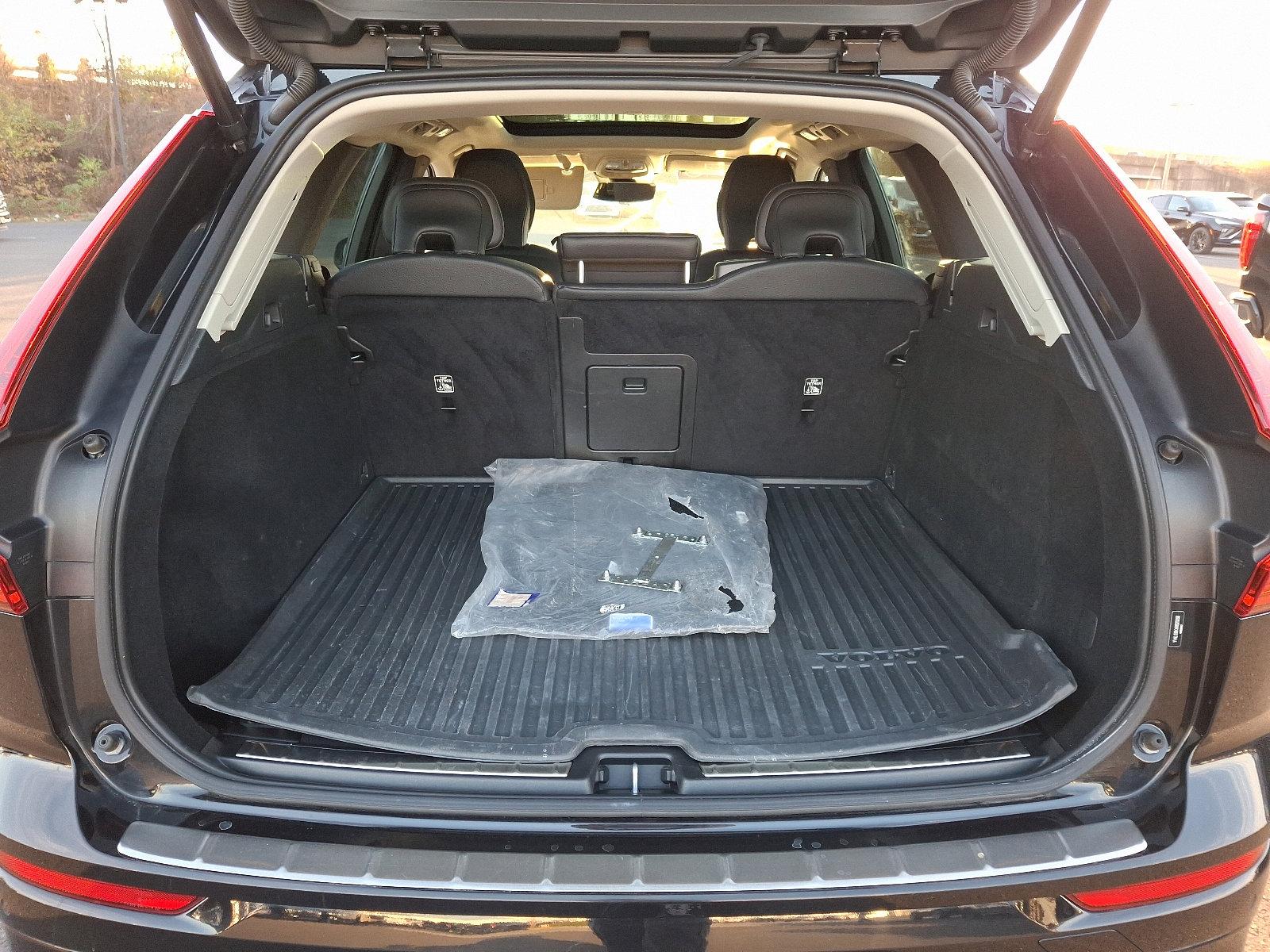 2022 Volvo XC60 Vehicle Photo in Trevose, PA 19053