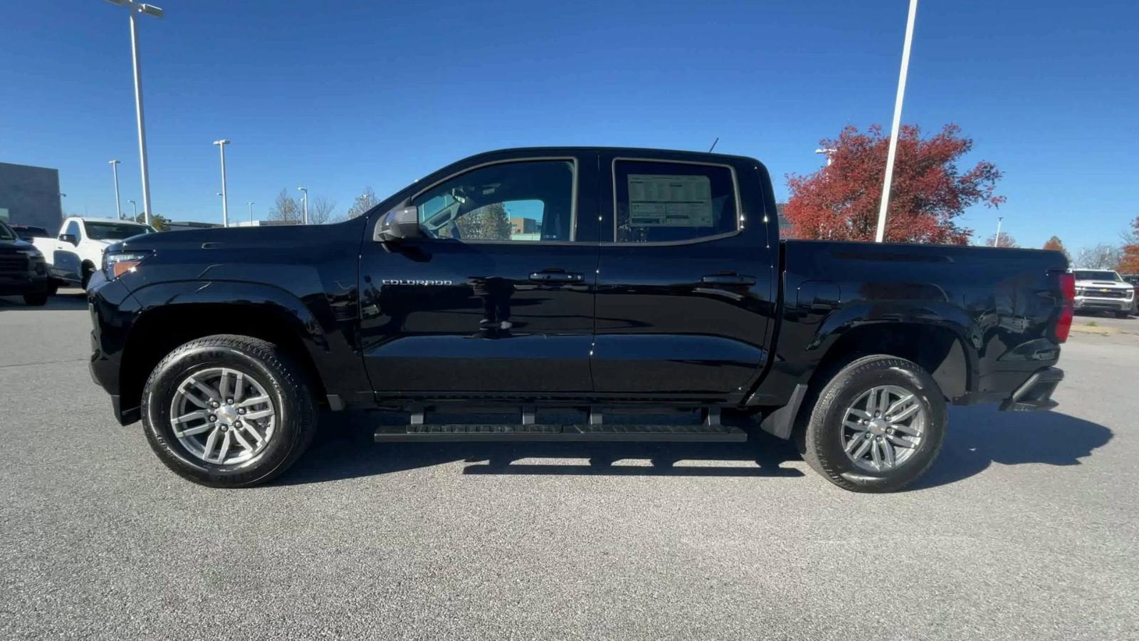 2024 Chevrolet Colorado Vehicle Photo in BENTONVILLE, AR 72712-4322