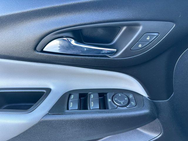 2023 Chevrolet Equinox Vehicle Photo in RIVERSIDE, CA 92504-4106