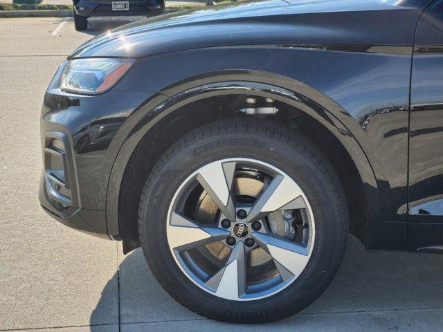 2025 Audi Q5 Vehicle Photo in HOUSTON, TX 77090