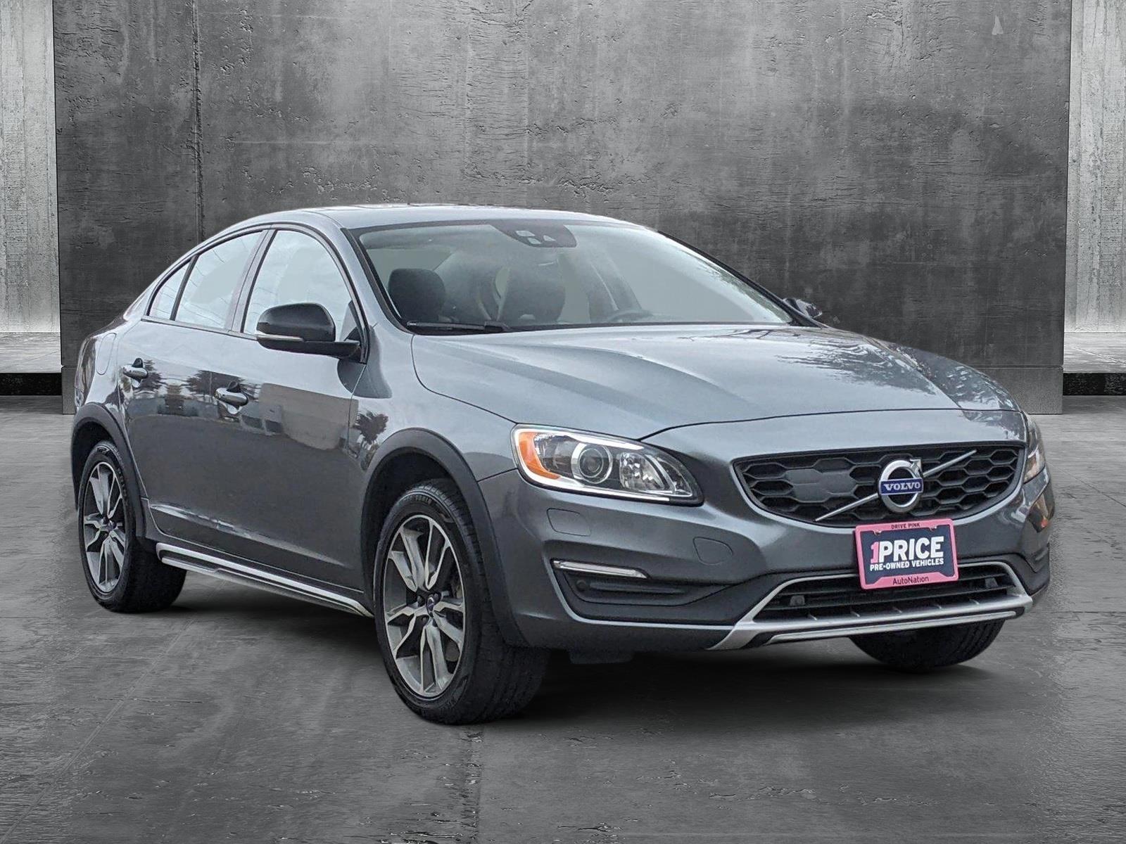 2018 Volvo S60 Cross Country Vehicle Photo in Cockeysville, MD 21030-2508