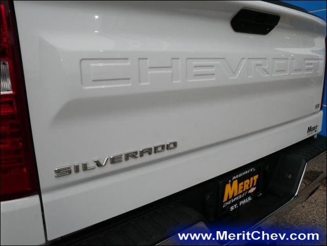 2021 Chevrolet Silverado 1500 Vehicle Photo in MAPLEWOOD, MN 55119-4794