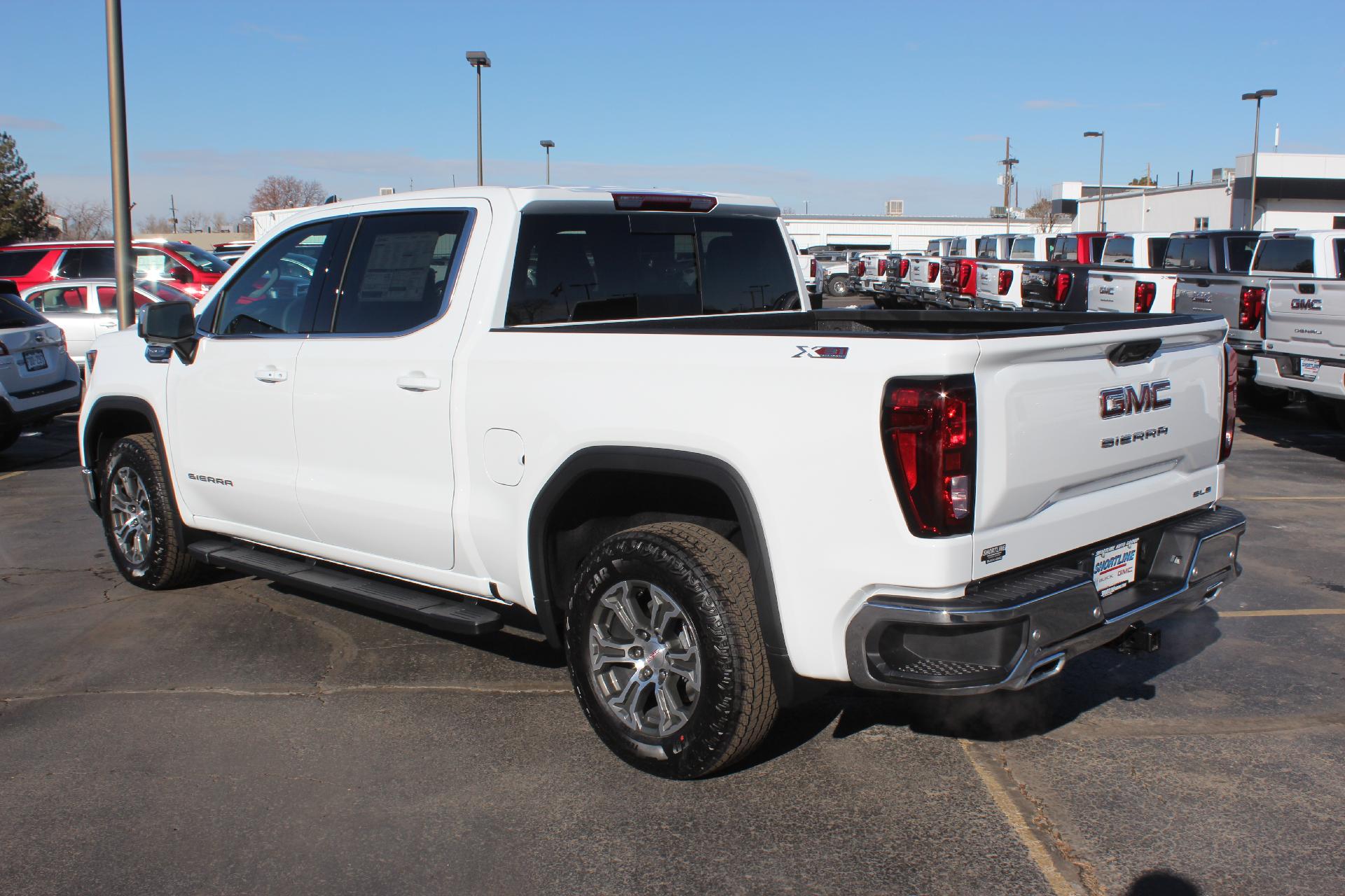 2025 GMC Sierra 1500 Vehicle Photo in AURORA, CO 80012-4011