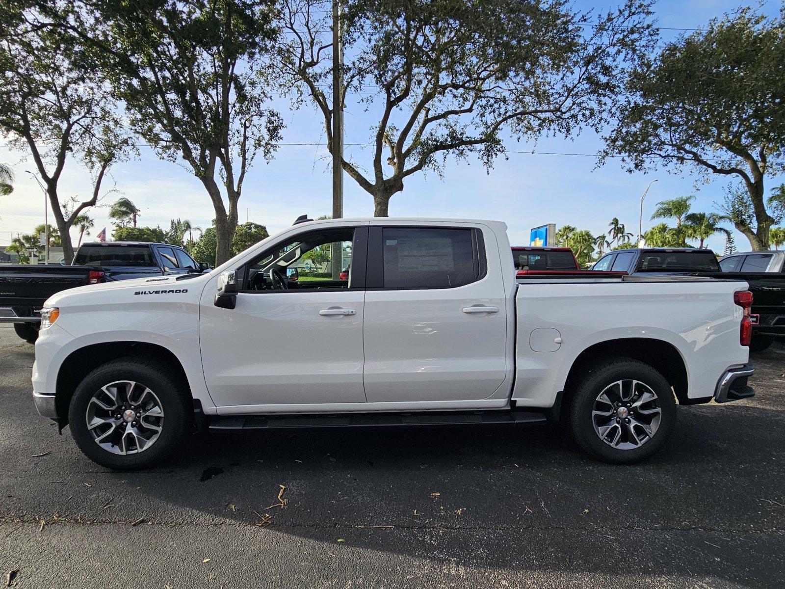 2025 Chevrolet Silverado 1500 Vehicle Photo in GREENACRES, FL 33463-3207