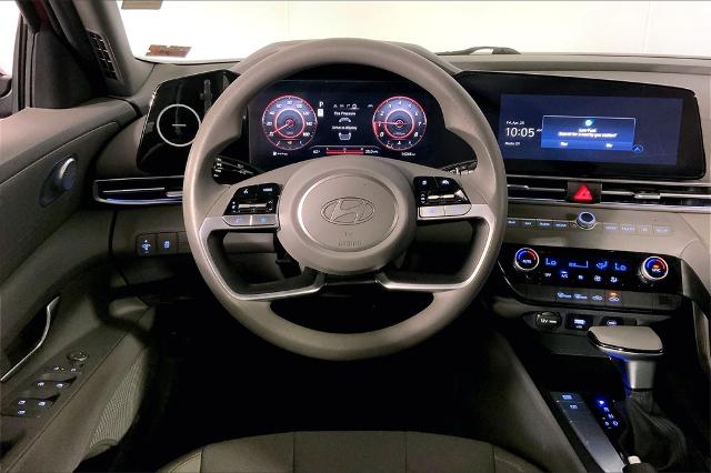 2024 Hyundai ELANTRA Vehicle Photo in Lees Summit, MO 64086