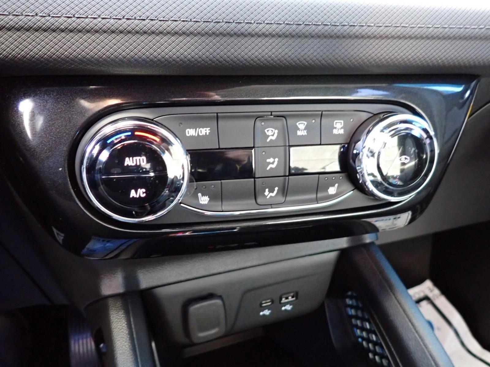 2025 Chevrolet Trailblazer Vehicle Photo in DENVER, CO 80221-3610