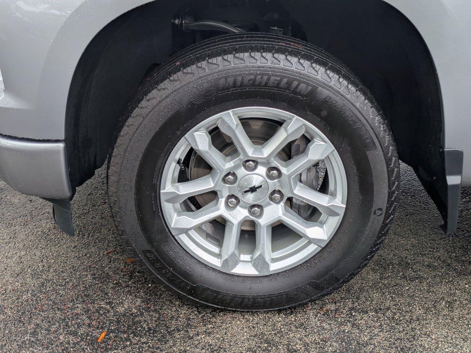 2024 Chevrolet Silverado 1500 Vehicle Photo in GREENACRES, FL 33463-3207