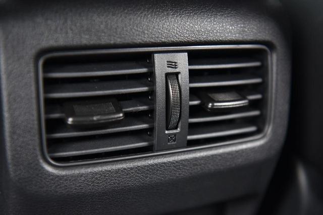 2025 Nissan Rogue Vehicle Photo in Ballwin, MO 63011