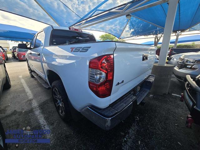 2014 Toyota Tundra 4WD Truck Vehicle Photo in DENTON, TX 76210-9321