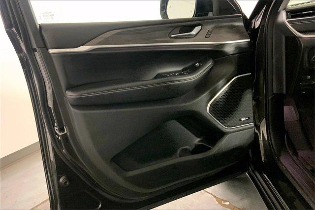 2022 Jeep Grand Cherokee L Vehicle Photo in INDEPENDENCE, MO 64055-1314