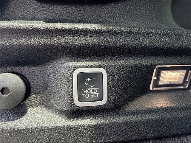 2021 Jeep Grand Cherokee L Vehicle Photo in Willow Grove, PA 19090