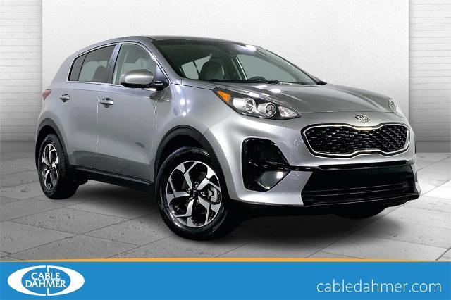 2021 Kia Sportage Vehicle Photo in Lees Summit, MO 64086