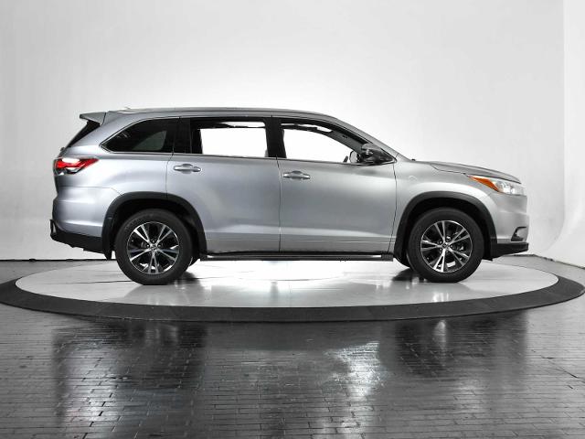 2016 Toyota Highlander Vehicle Photo in DALLAS, TX 75235