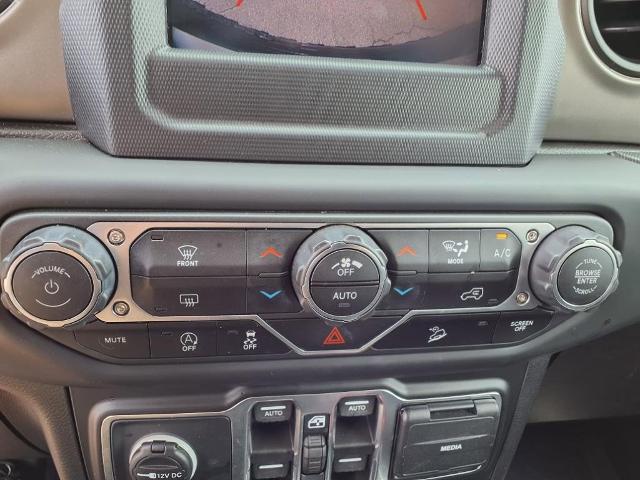 2018 Jeep Wrangler Unlimited Vehicle Photo in HENDERSON, NC 27536-2966