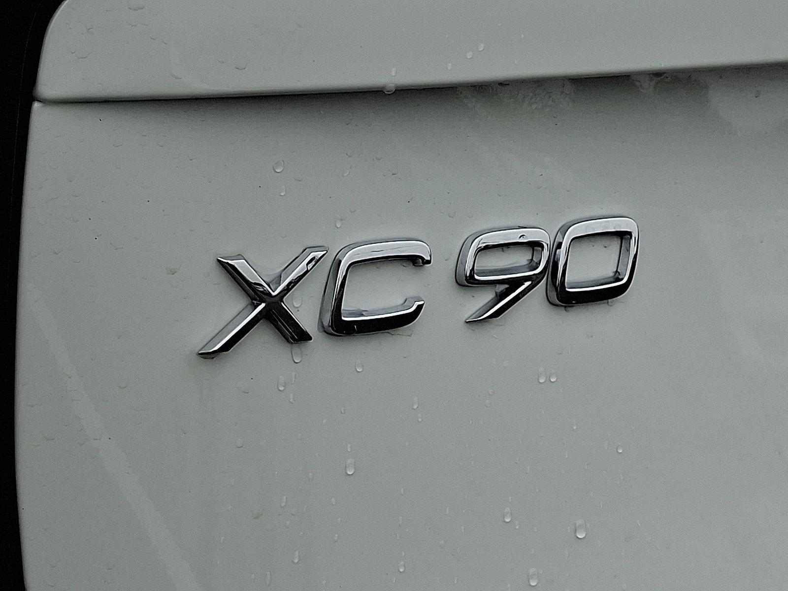 2026 Volvo XC90 Vehicle Photo in Trevose, PA 19053