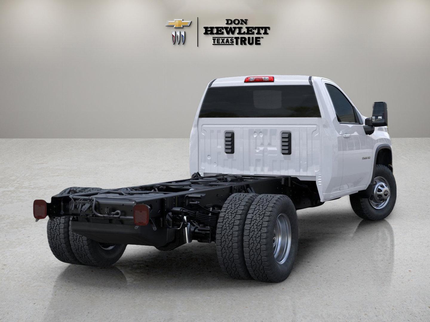2025 Chevrolet Silverado 3500 HD Chassis Cab Vehicle Photo in GEORGETOWN, TX 78626-7508