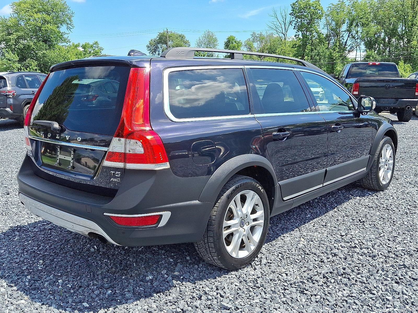 2016 Volvo XC70 Vehicle Photo in Harrisburg, PA 17111