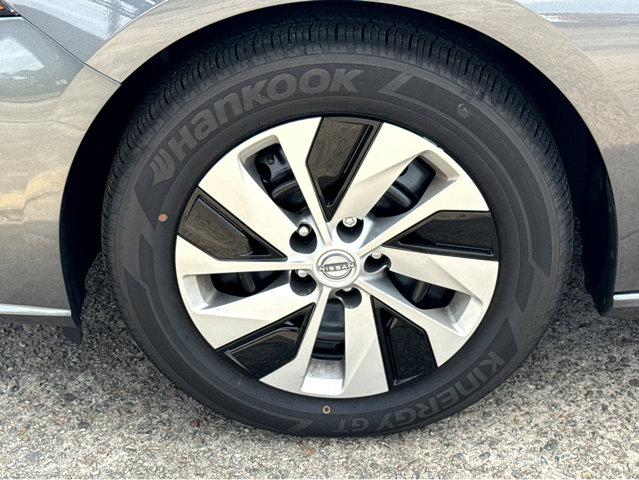 2025 Nissan Altima Vehicle Photo in Savannah, GA 31419