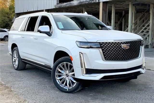 2024 Cadillac Escalade ESV Vehicle Photo in KANSAS CITY, MO 64114-4545